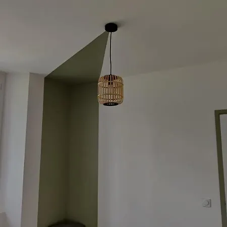 2 Pieces Avec Terrasse Proche Centre - Parking Gratuit A Proximite 公寓 卢德