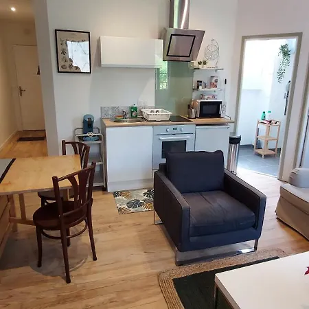 2 Pieces Avec Terrasse Proche Centre - Parking Gratuit A Proximite * 卢德