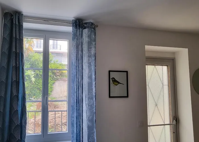 2 Pieces Avec Terrasse Proche Centre - Parking Gratuit A Proximite Apartment