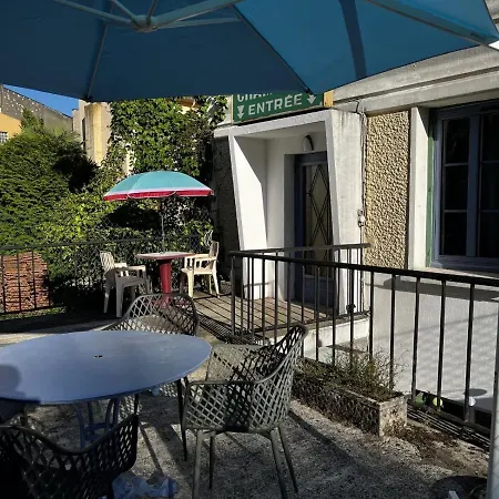 Apartment 2 Pieces Avec Terrasse Proche Centre - Parking Gratuit A Proximite Lourdes
