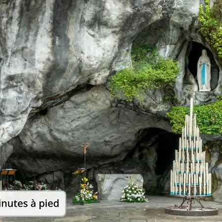 Appartement 2 Pièces Avec Terrasse Proche Centre - Parking Gratuit à Proximité *