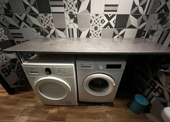 Appartement 2 Pièces Avec Terrasse Proche Centre - Parking Gratuit à Proximité Lourdes